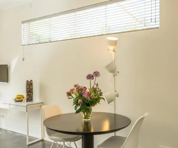 לינה וארוחת בוקר B&bveluwezoom 3*